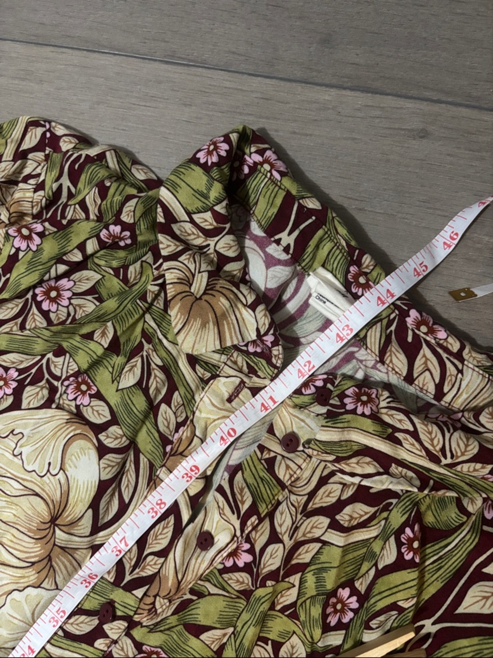 Morris & Co Floral Print Long Sleeve Midi Dress in Olive and Cream - Picture 5 of 9